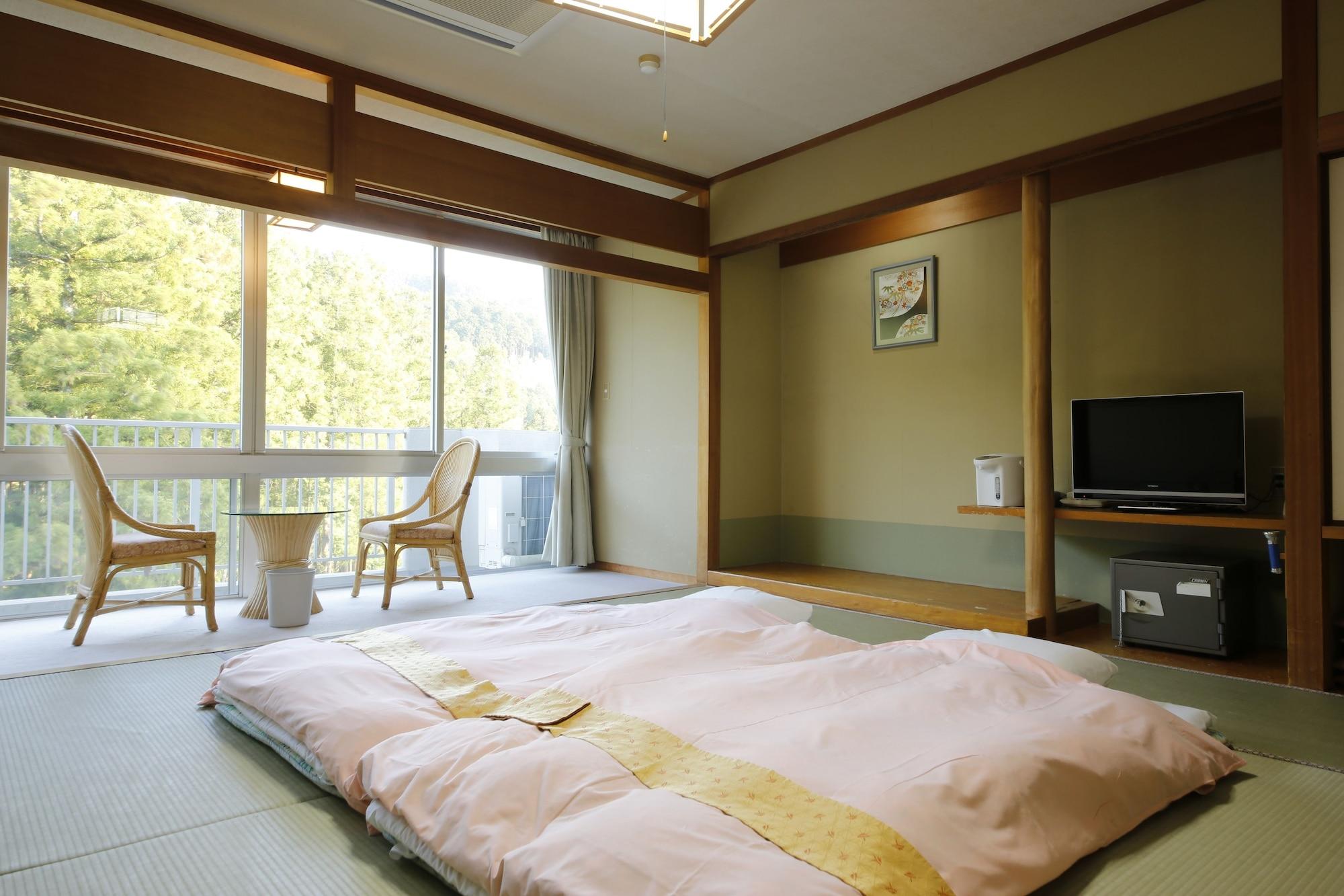 Hinotani Onsen Misugi Resort Цу Екстериор снимка